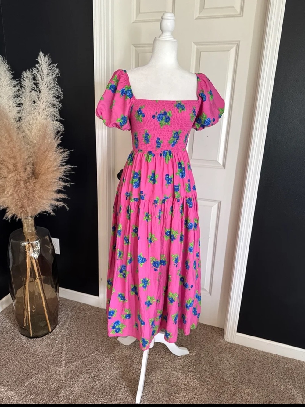 Moon River Pink Floral Smocked Puff Sleeve Maxi Dress Size Small